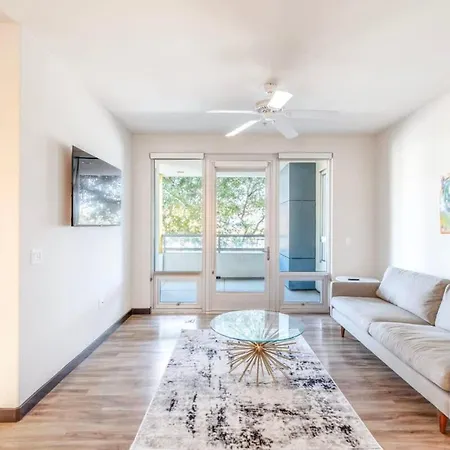 2Br Modern Luxury Condo Weho